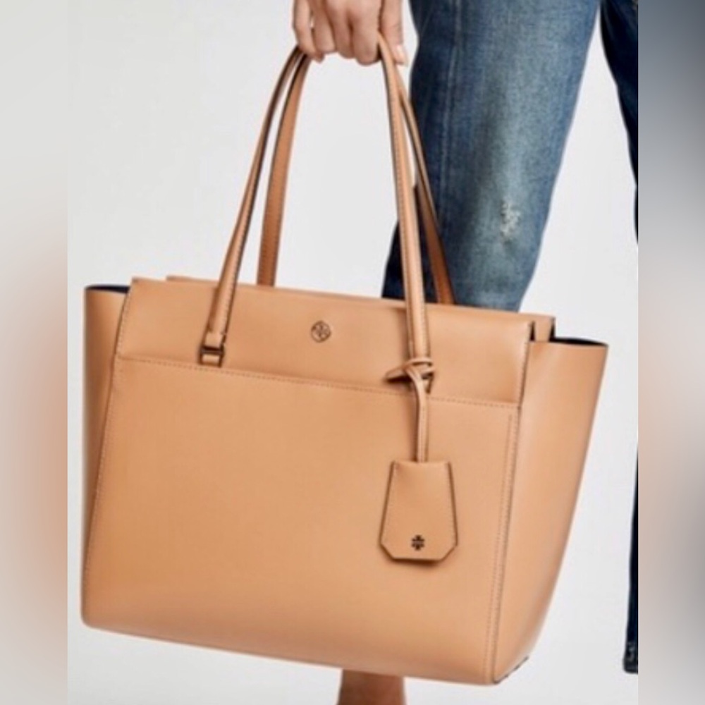 Tori Burch Leather Parker Tote (GENTLY USE) (LIKE NEW)